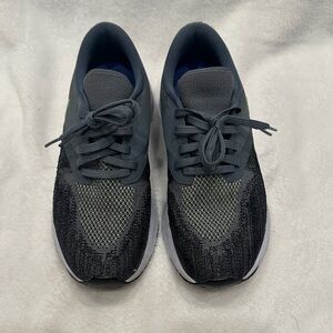 Nike Women's Gray Sneakers